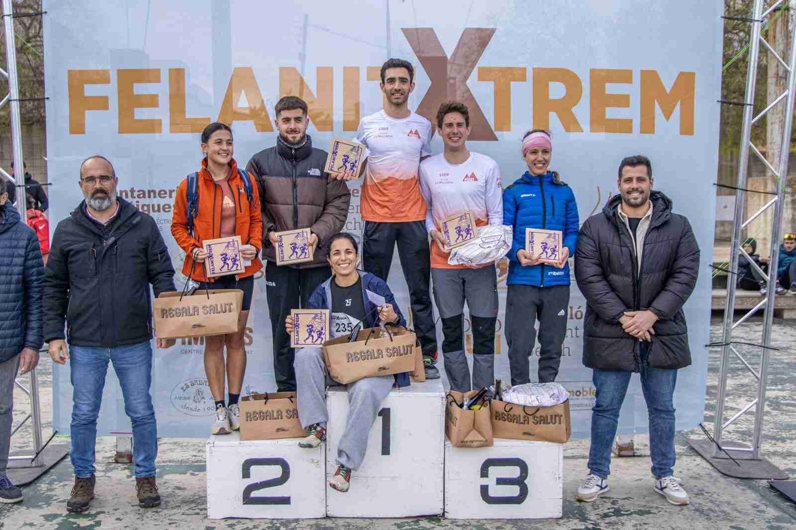 Salvador Binimelis, Rosa Maria Herreros y el resto de premiados en el pódium de la FelanitXtrem