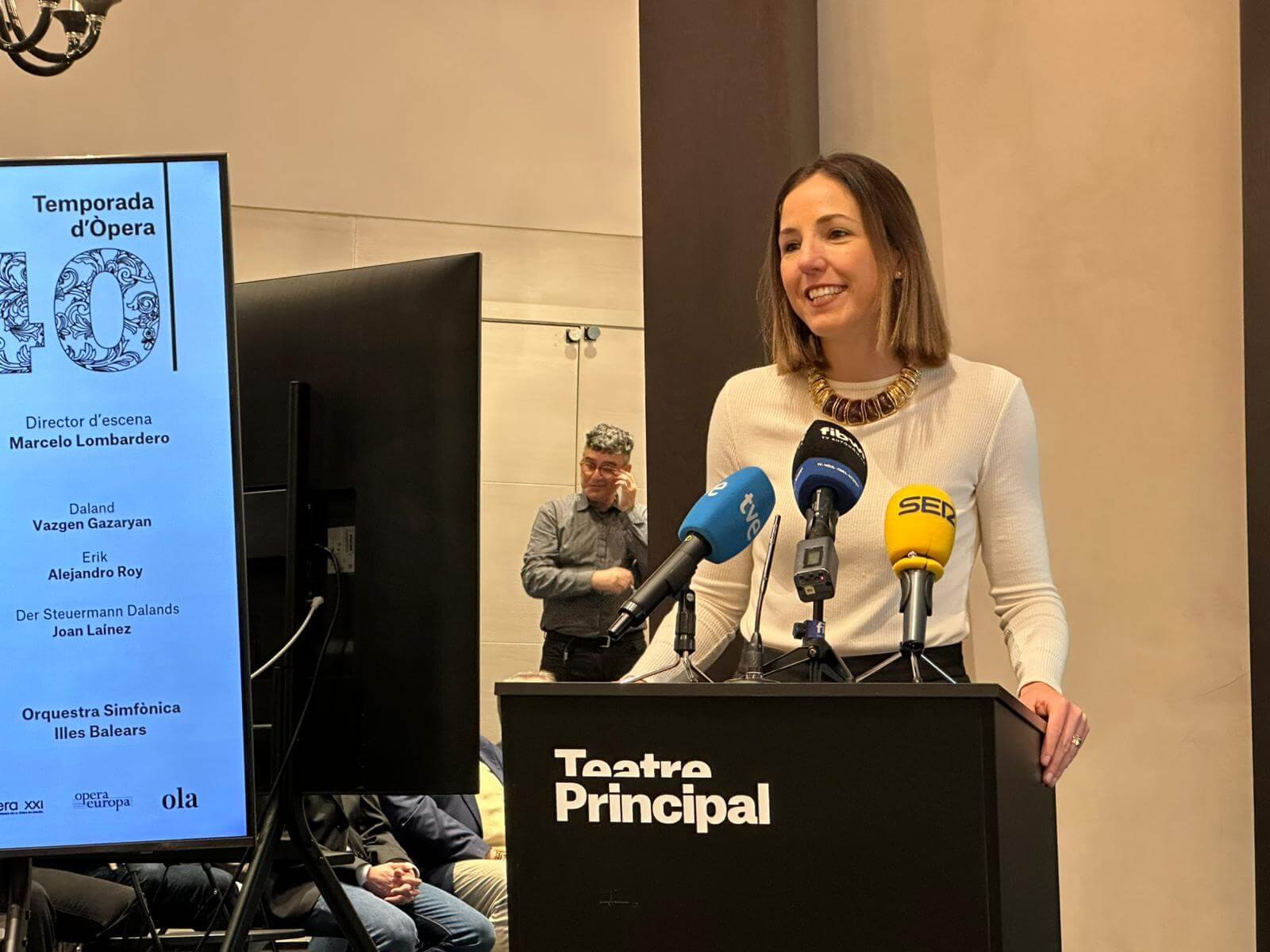 Antònia Roca durante la presentación de la ópera El holandés errante en el Teatro Principal