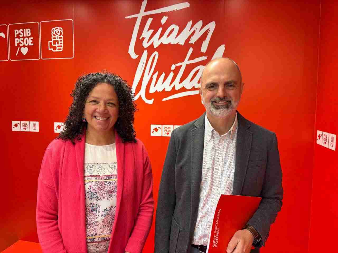 Catalina Cladera y Jaume Mateu durante la rueda de prensa del PSOE de Mallorca