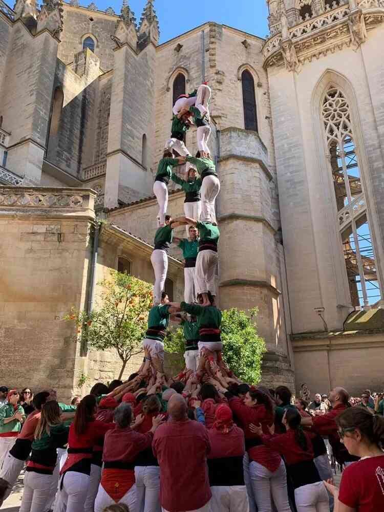 Castillo de los Al·lots de Llevant en la plaza de sa Rectoria de Manacor durante una actuación