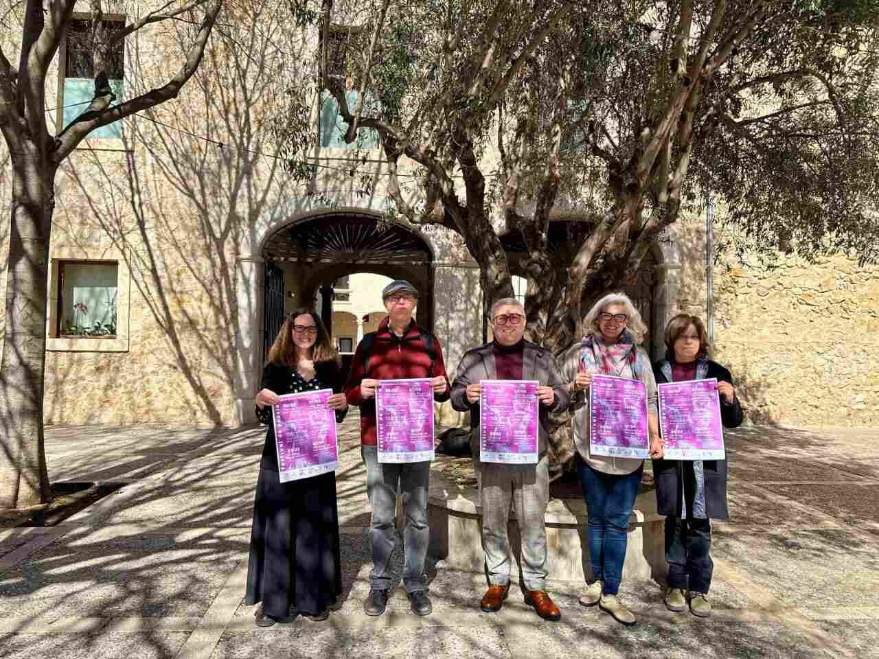 El alcalde de Inca y la concejala de Cultura presentan el cartel del Festival de Poesía en el Claustre de Sant Domingo