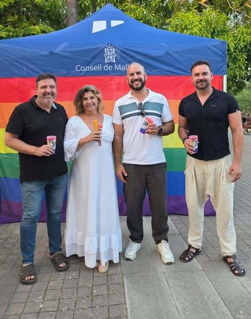 Tolo Gili, Marga Fons, Paco Garcias y Joan Lladó en un acto de Coalició per Mallorca por el Día del Orgullo LGTBI