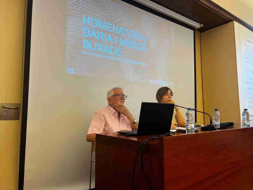 Antoni Tugores en la mesa de presentación del homenaje