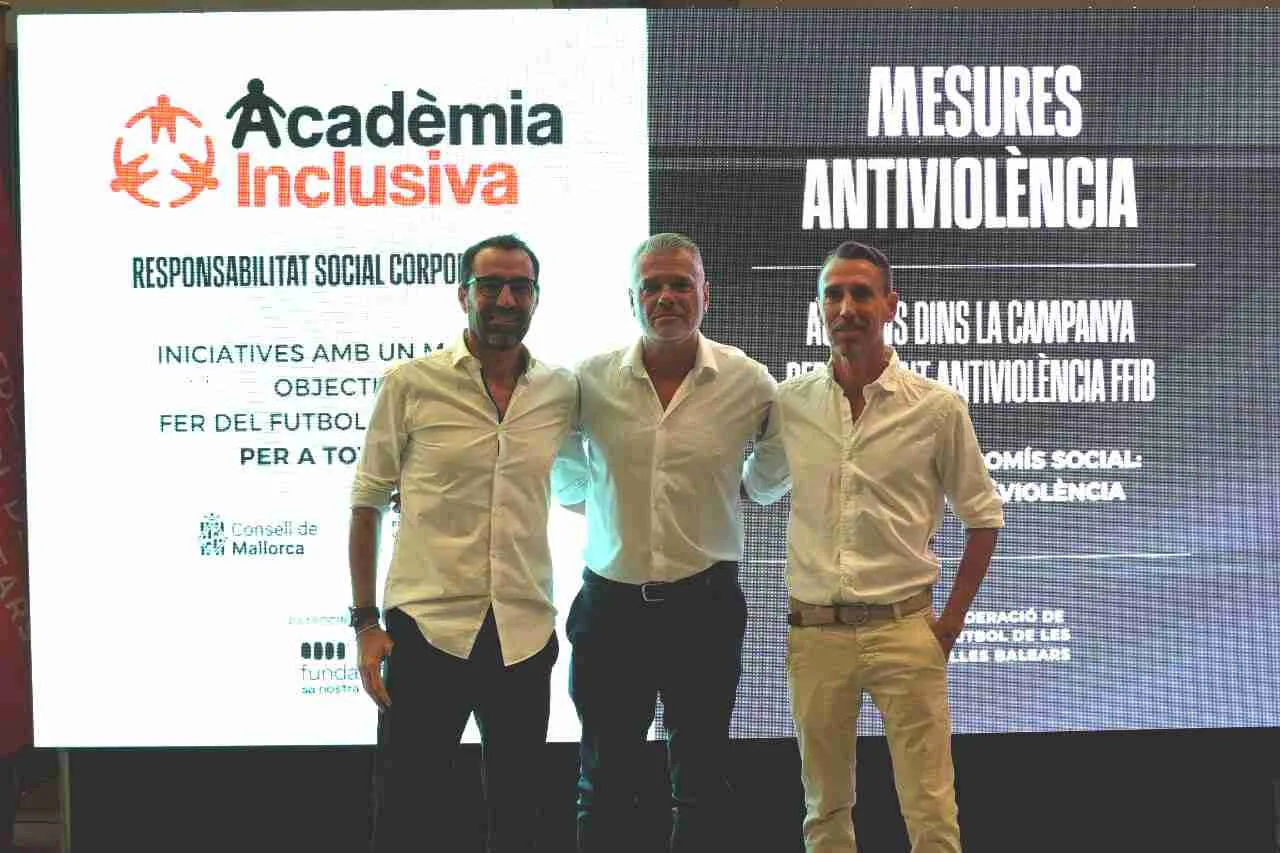 Juan Ochogavía, Jordi Horrach y Guillermo Ochogavía en la presentación del CTA SmartWatch.