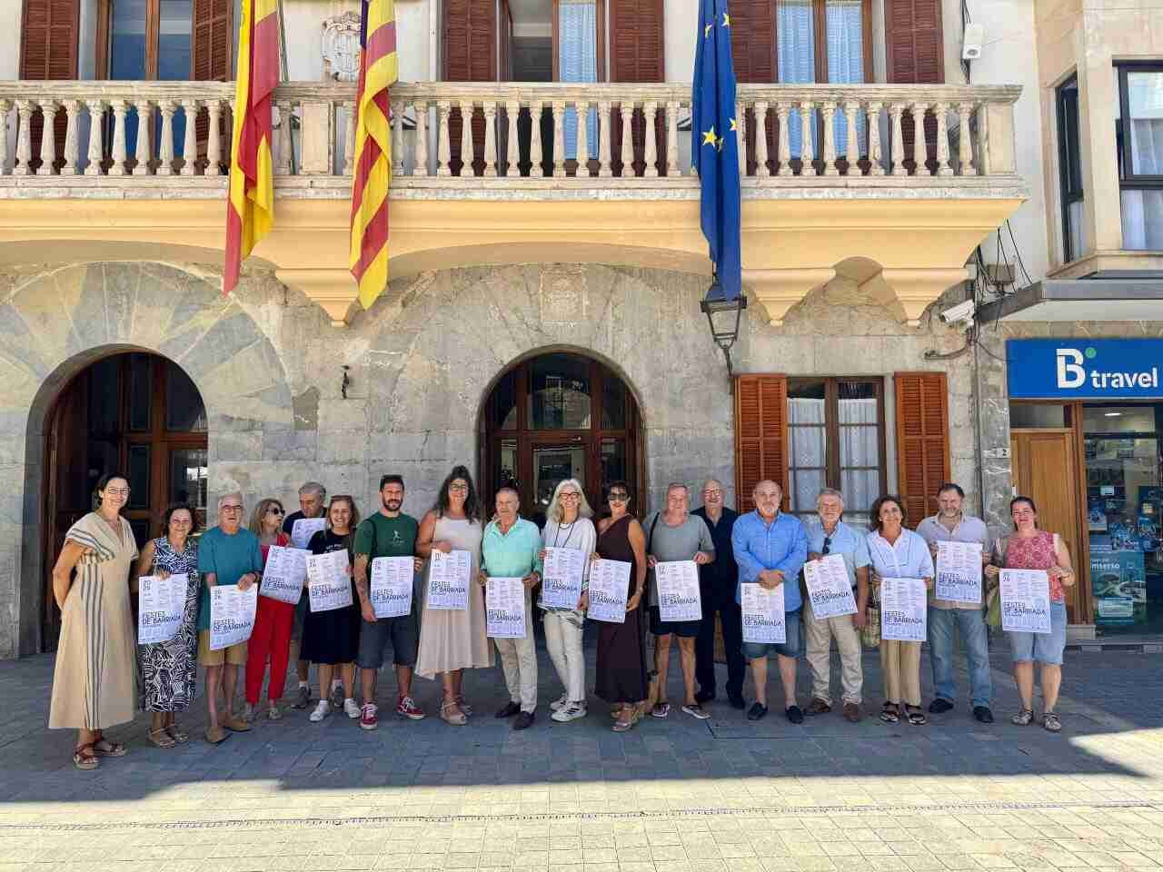 Presentación del cartel de las fiestas de la barriada de Es Blanquer en Inca