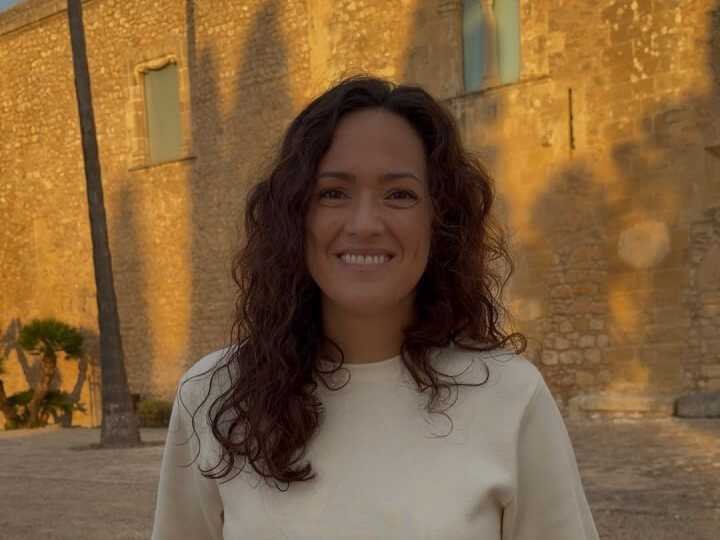 Núria Hinojosa durante el anuncio de su candidatura a la alcaldía de Manacor