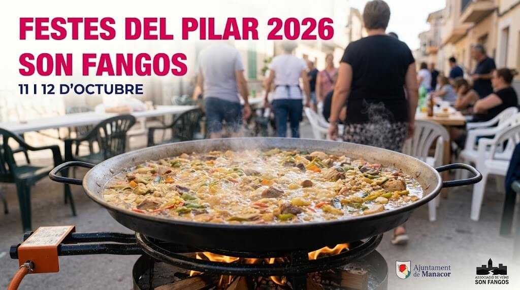 Gran paella cocinándose en la calle durante las Fiestas del Pilar en Son Fangos