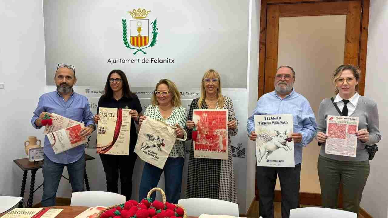 Catalina Soler y el equipo de gobierno de Felanitx en la presentación de la Fira del Pebre Bord